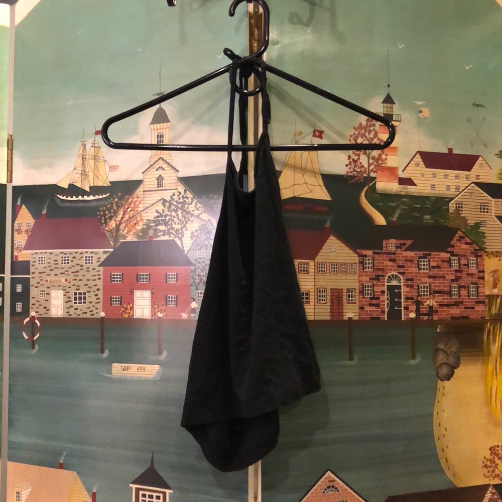 Brandy Melville halter crop top